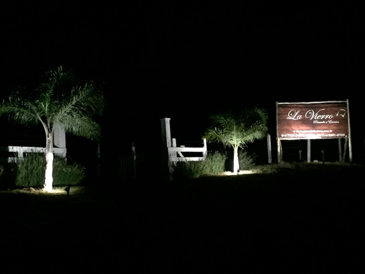 Hotel Pousada La Vierro Понта Гроса Екстериор снимка